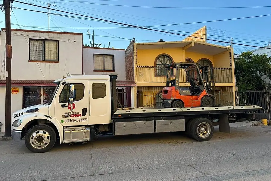 Plataforma Freightliner HERCARR unidad G014